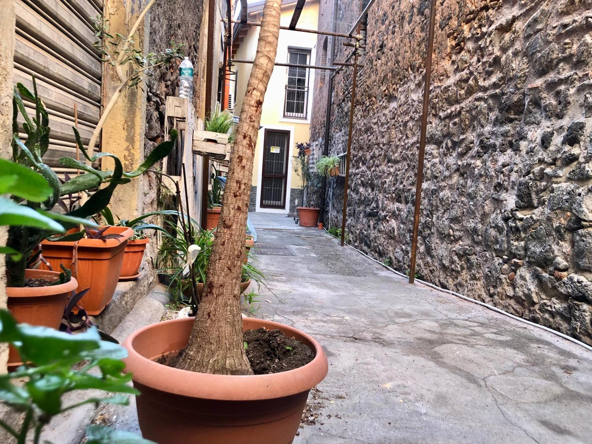 Loft Vicolo Lavico Apartment Catania Luaran gambar
